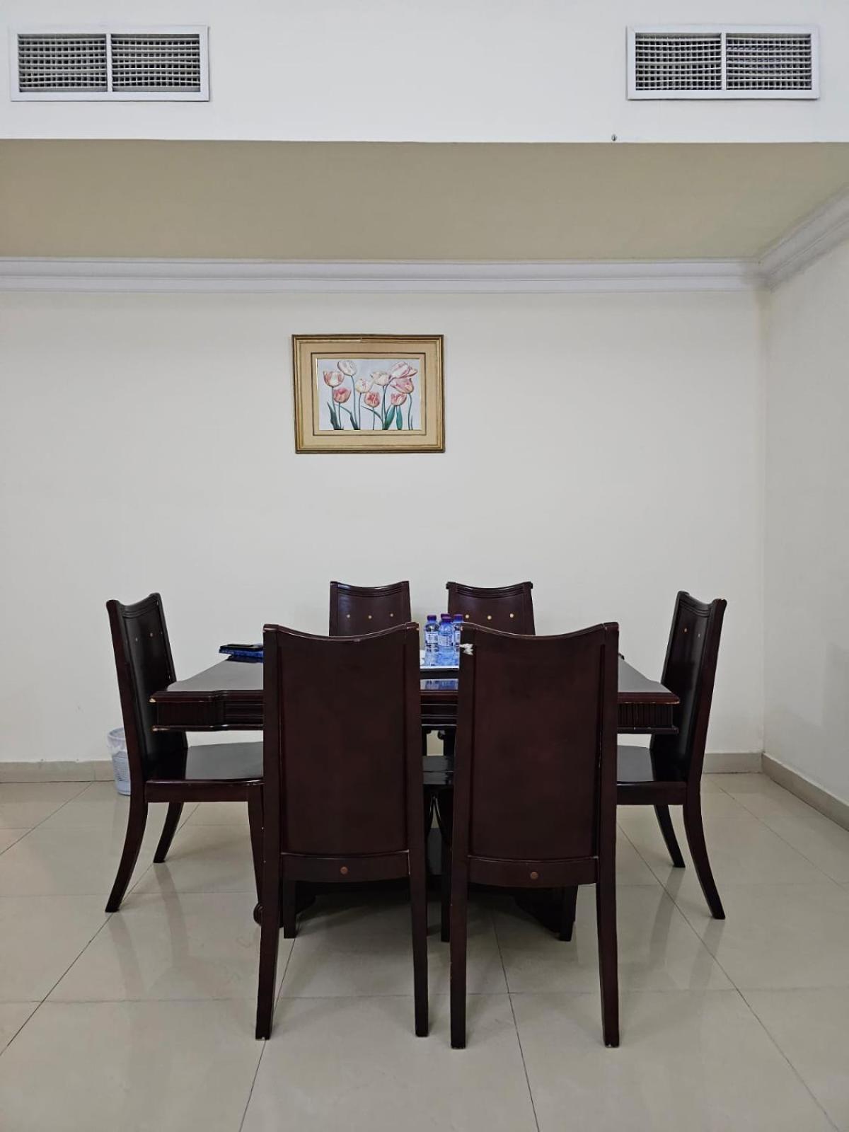 Al Sahab Tower Apartment Manama Exterior photo
